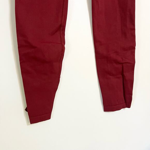 NWOT Free People Movement Good Karma 7/8 Leggings in Burgundy - Picture 4 of 7